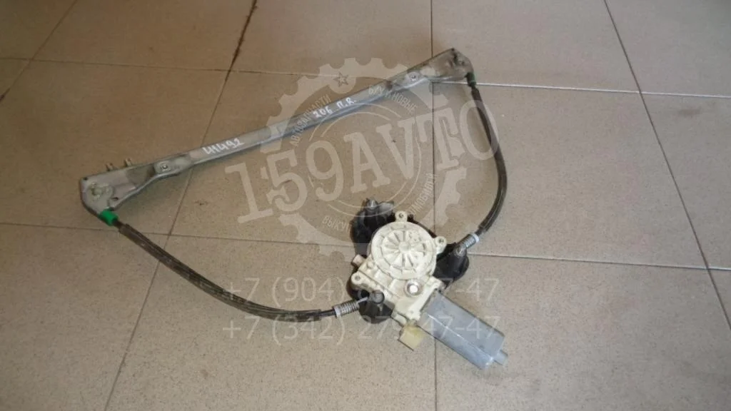 Стеклоподъемник передний правый Renault Symbol 1