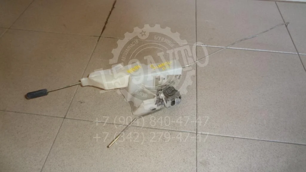 Замок двери передней правой Renault Symbol 1