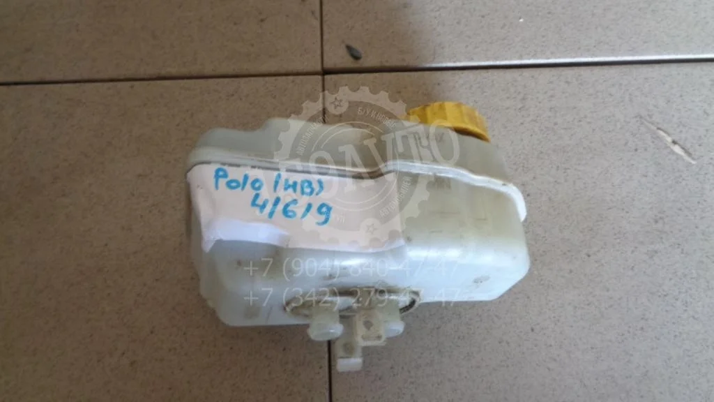Бачок главного тормозного цилиндра Volkswagen Polo 5