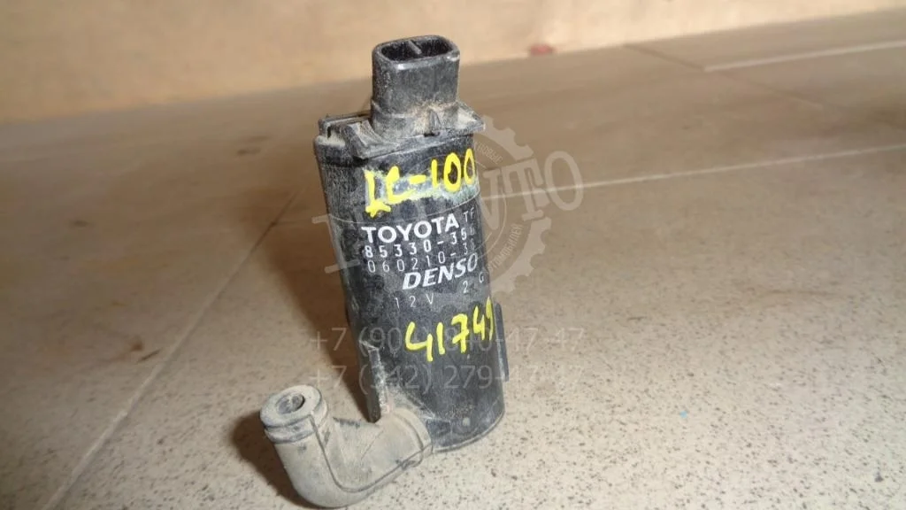 Насос омывателя Toyota Land Cruiser J100