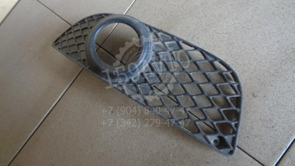 Решетка в бампер левая Mitsubishi Lancer 10 CY