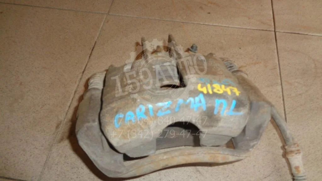 Суппорт передний левый Mitsubishi Carisma 2000 DA