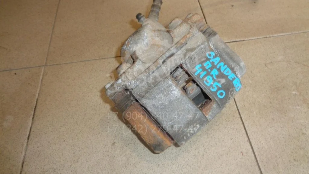 Суппорт передний левый Renault Sandero 1 BS