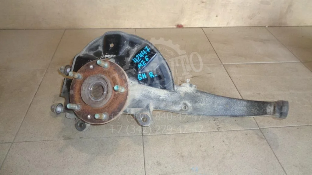 Кулак поворотный передний правый Mazda 6 2009 GH