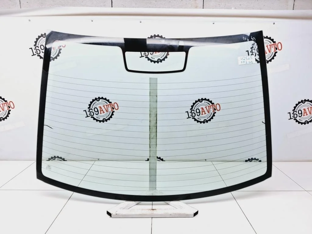 Стекло заднее Ford Focus 2