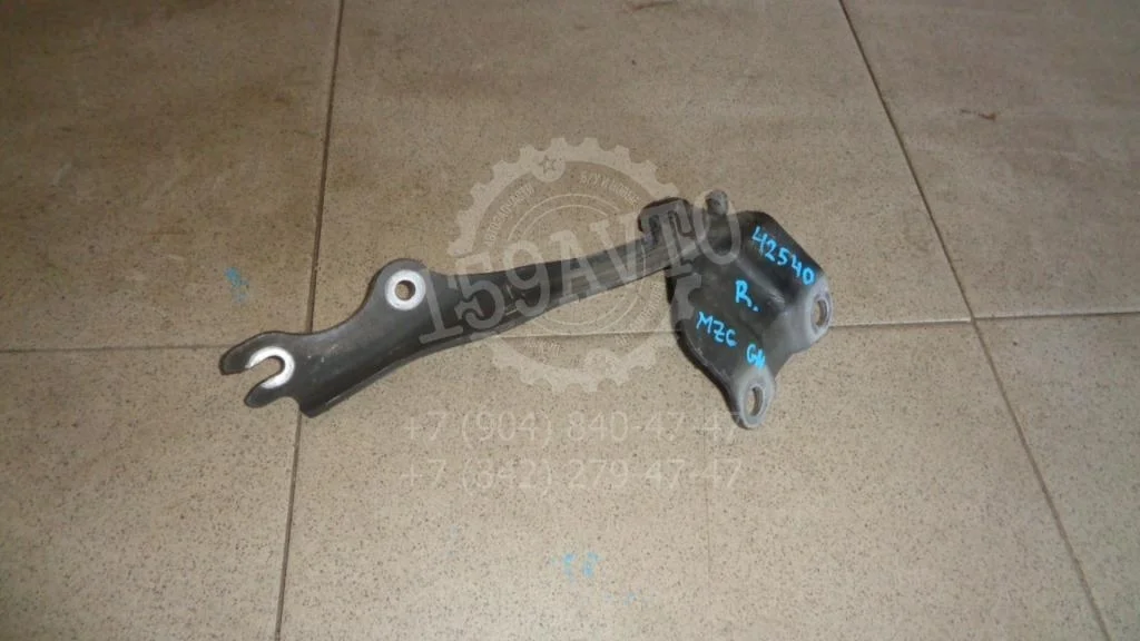 Петля капота правая Mazda 6 2009 GH