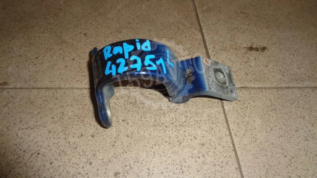 Петля двери багажника Skoda Rapid 1 2014