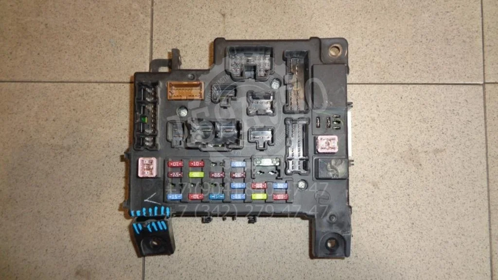 Блок предохранителей Mitsubishi Lancer 10 2008 CY