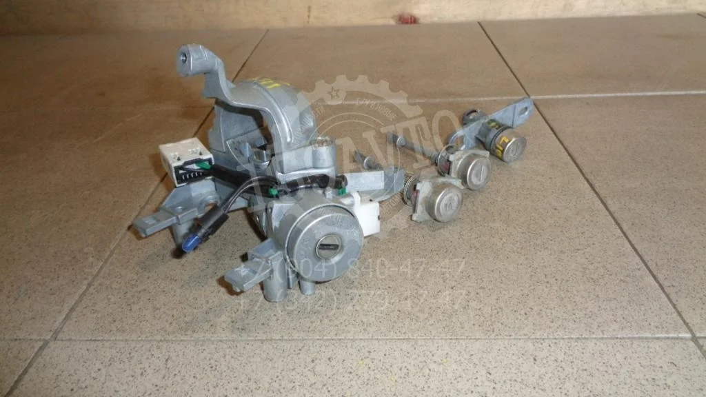 Замок зажигания Mitsubishi Lancer 10 2008 CY