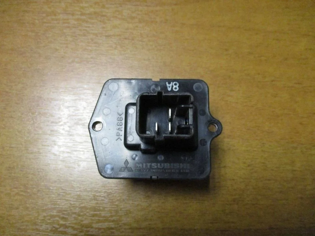 Резистор отопителя Mitsubishi Lancer 10 2008 CY