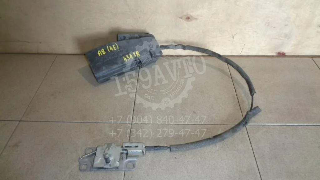 Ответная часть замка багажника Audi A8 2007 D3