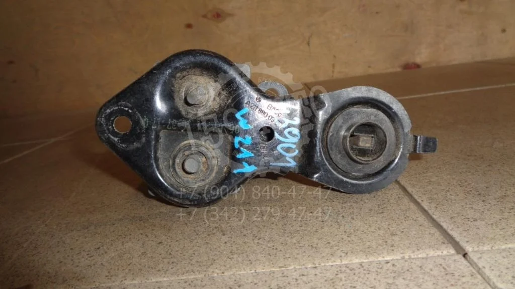 Замок капота Mercedes-Benz -Class W211