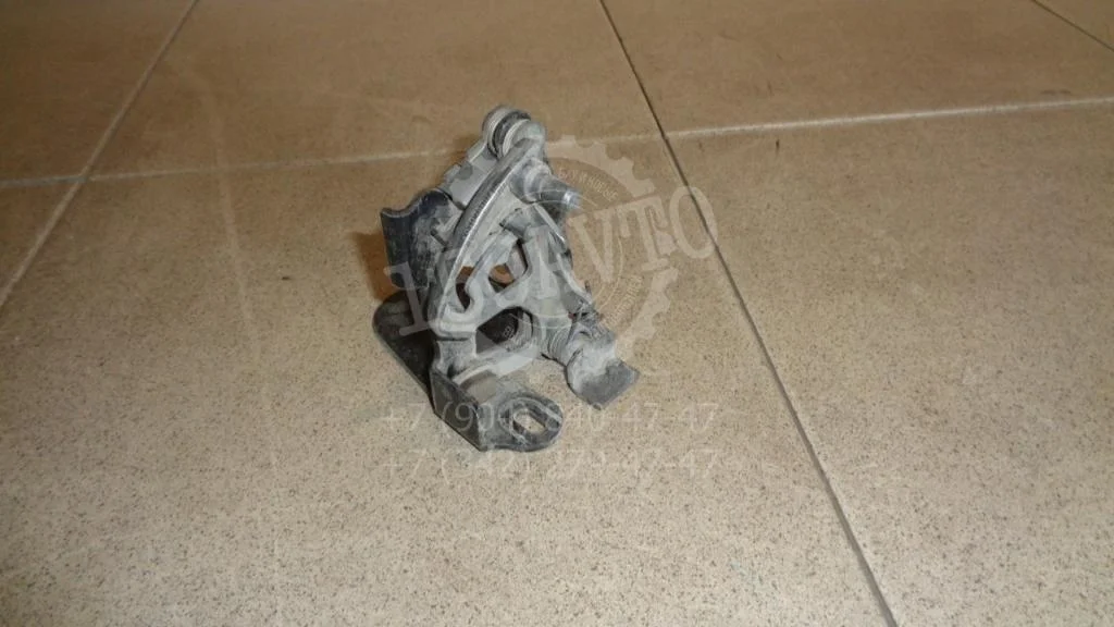 Замок капота Mercedes-Benz -Class W203