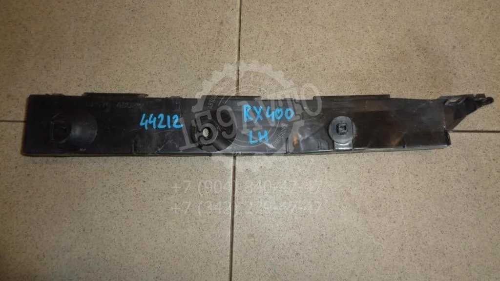 Кронштейн заднего бампера левый Lexus RX350 XU30