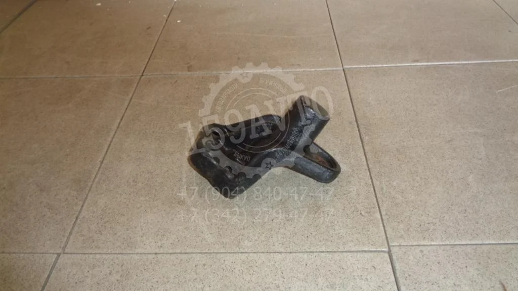 Кронштейн двигателя правый Kia Ceed 2 JD