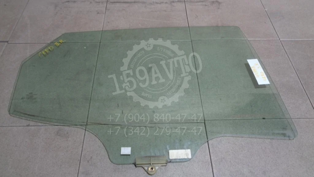 Стекло двери задней правой Kia Ceed 2 JD