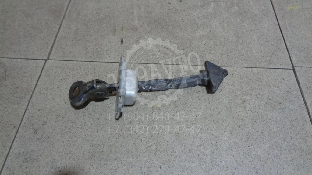 Ограничитель двери Mazda 3 2006 BK