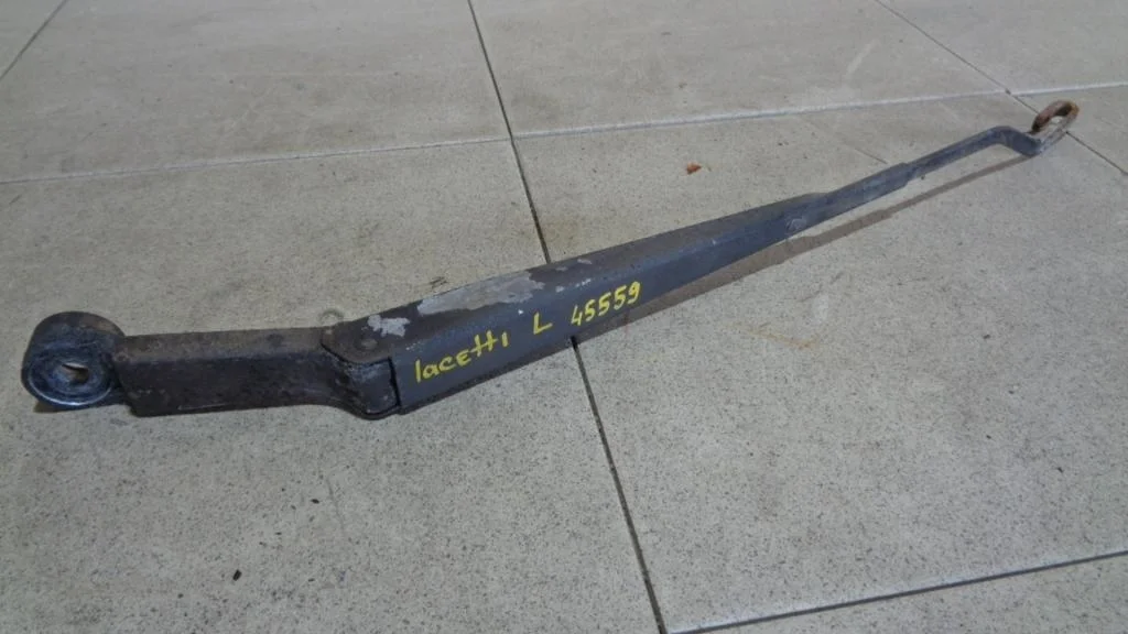 Поводок стеклоочистителя передний левый Chevrolet Lacetti J200