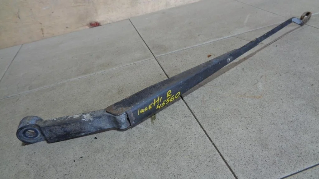 Поводок стеклоочистителя передний правый Chevrolet Lacetti J200