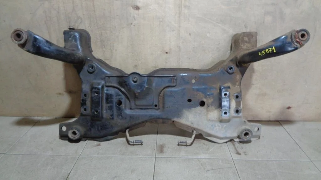 Подрамник Mazda 3 2006 BK