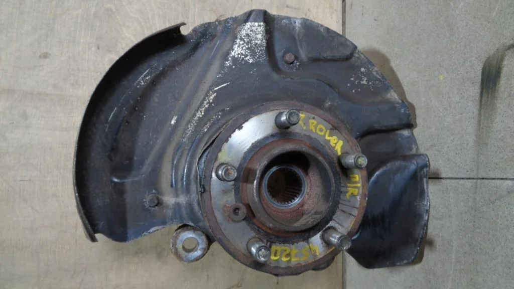 Кулак поворотный передний правый Land Rover Range 3 2009 L322