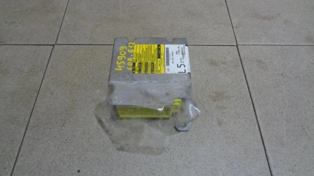 Блок управления air bag Toyota Corolla E120