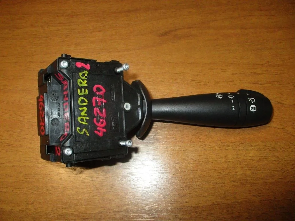 Переключатель стеклоочистителей Renault Sandero Stepway 2 2015 5S