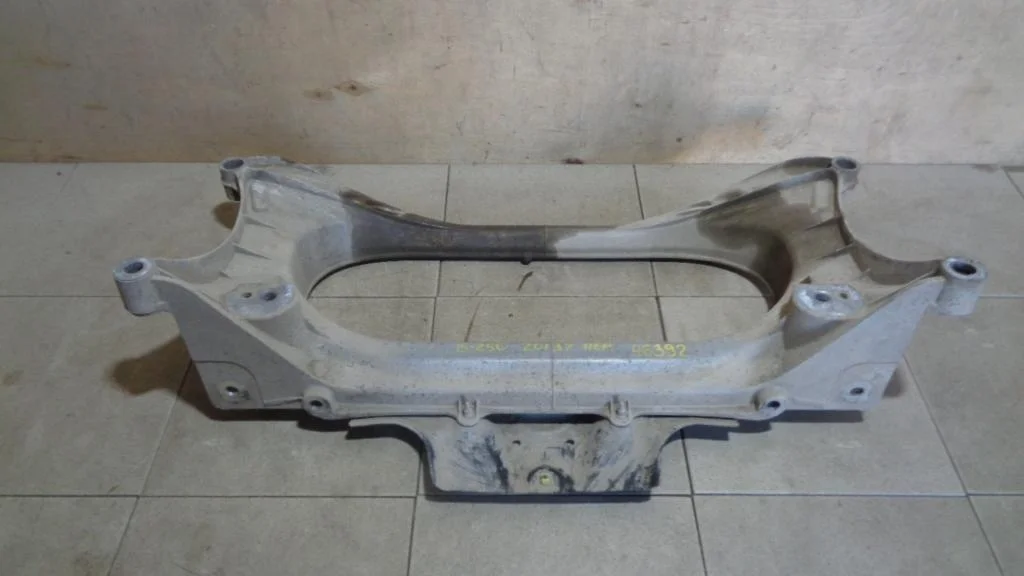 Подрамник Lexus IS250 2015 XE30