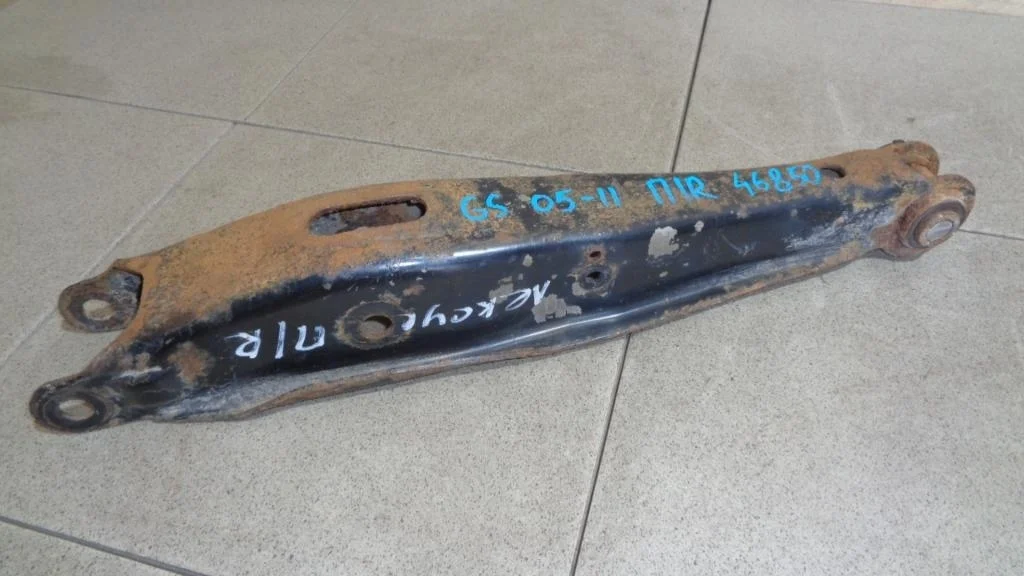 Рычаг задний поперечный правый Lexus GS350 S190