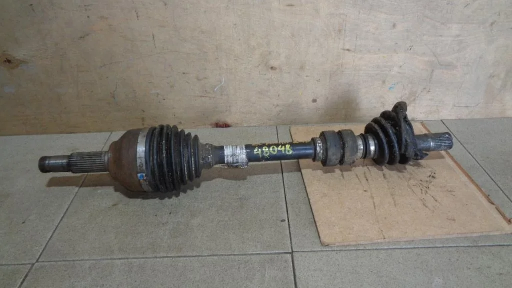 Полуось передняя левая Nissan Qashqai J10