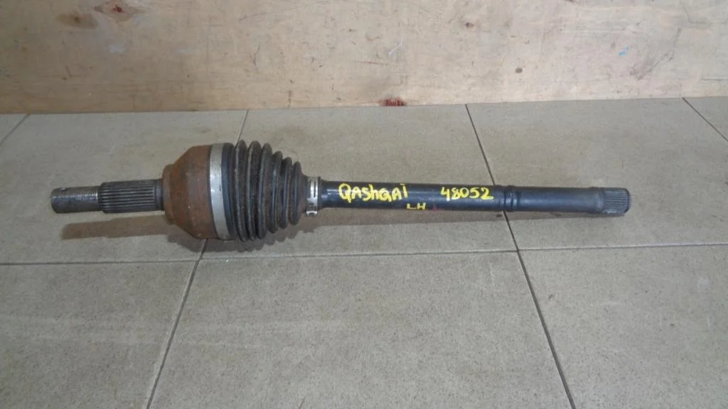 Полуось передняя левая Nissan Qashqai J10