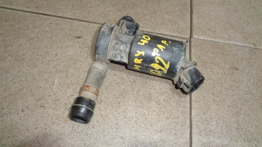 Насос омывателя фар Toyota Camry XV40