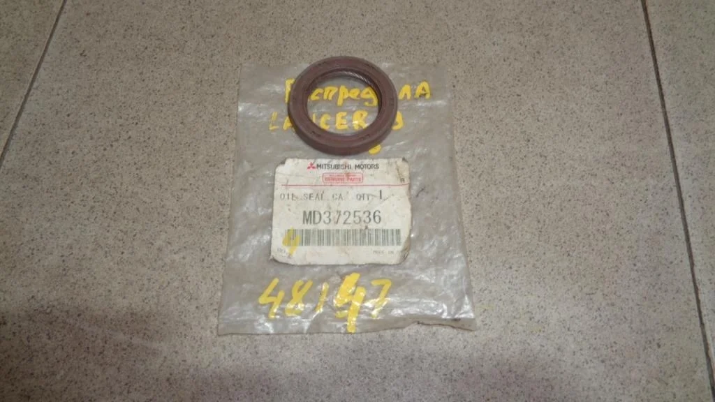 Сальник распредвала передний Mitsubishi Lancer 9 CS