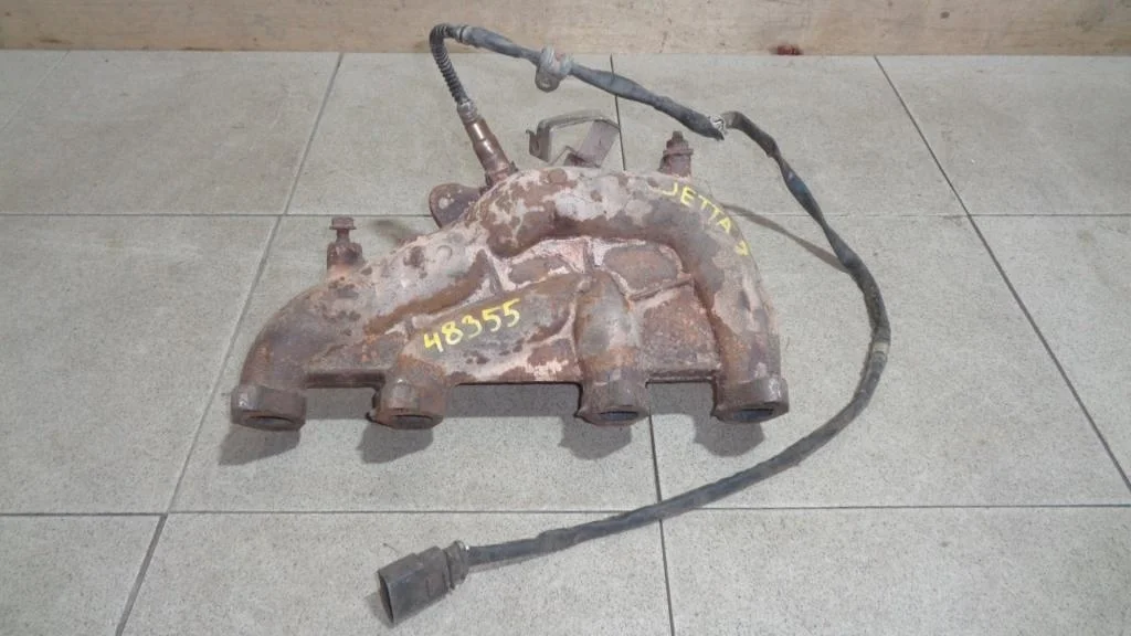 Коллектор выпускной Volkswagen Jetta 2009 A5