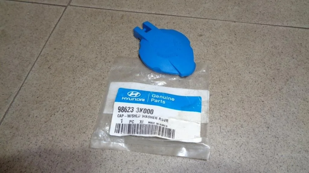 Крышка бачка омывателя Hyundai Accent LC