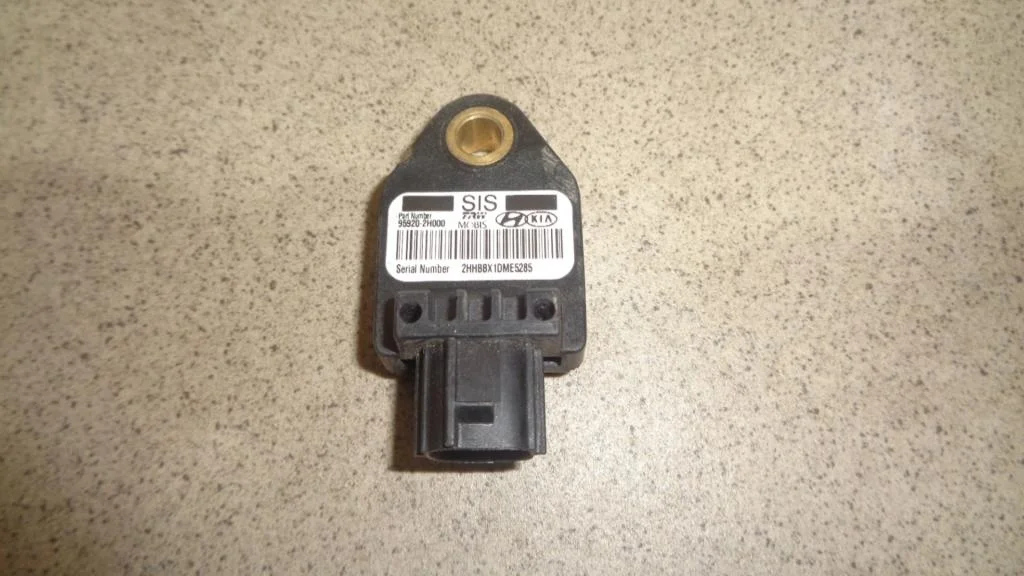Датчик air bag Hyundai Elantra HD