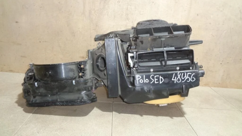 Корпус отопителя Volkswagen Polo 5