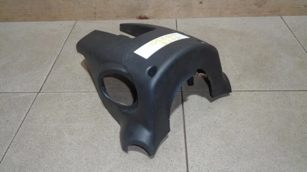 Кожух рулевой колонки нижний Nissan Note 2008 E11