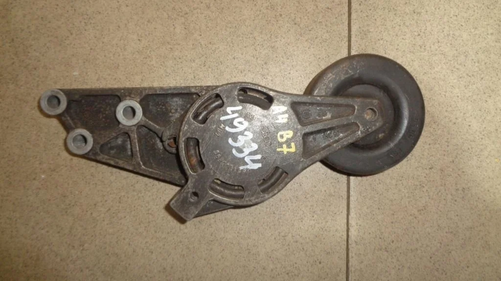 Ролик-натяжитель ручейкового ремня Audi A4 B7