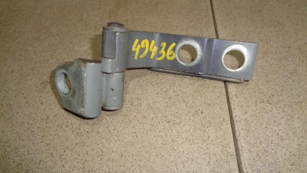 Петля двери передней левой верхняя Lexus GS350 S190