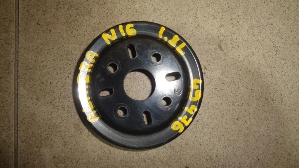 Шкив помпы Nissan Almera N16