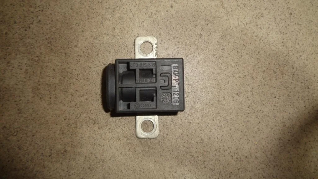 Пиропатрон акб Volkswagen Touareg 1 GP