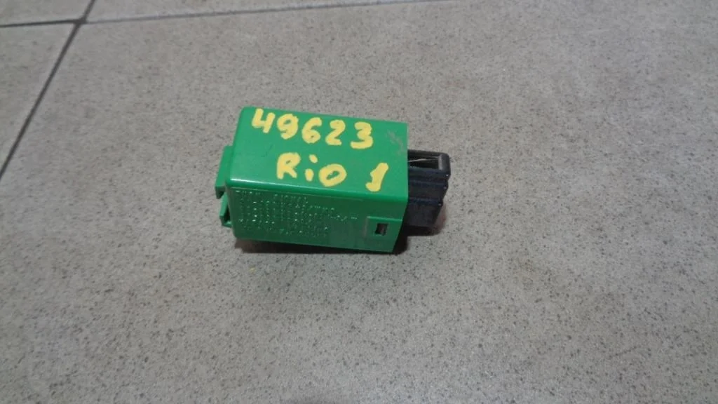 Реле поворотов Kia RIO 1 DC