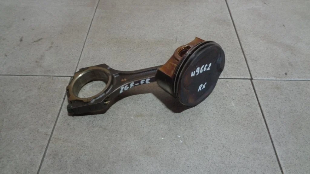 Поршень с шатуном Lexus RX350 XU30