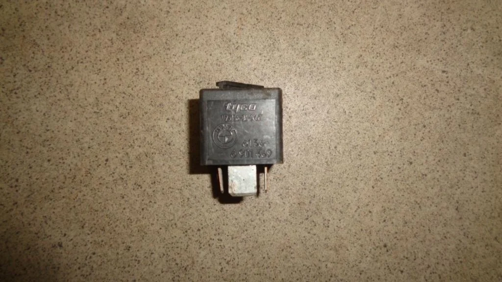 Реле BMW 5-Series E60, E61