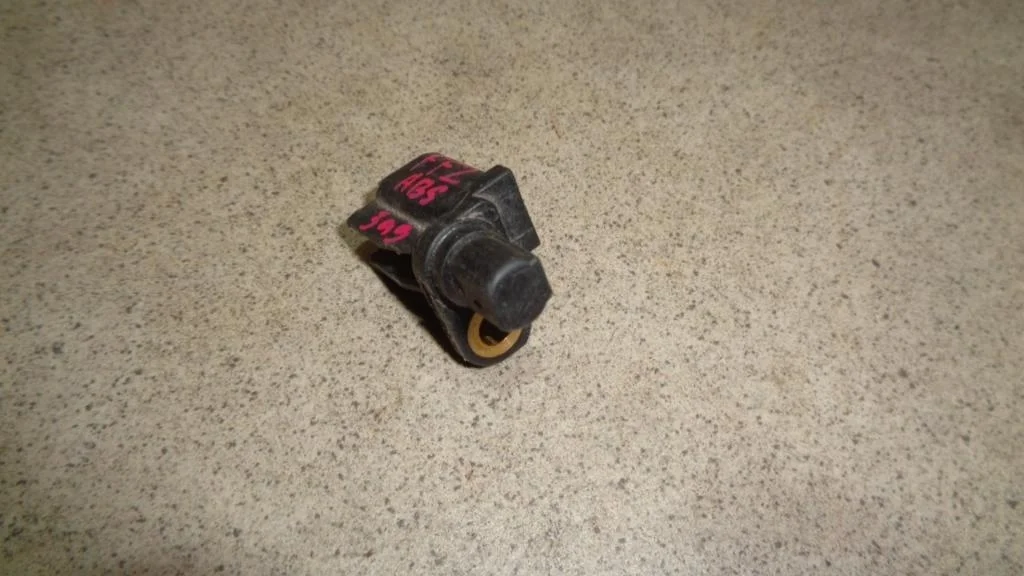 Датчик abs задний Ford Focus 2