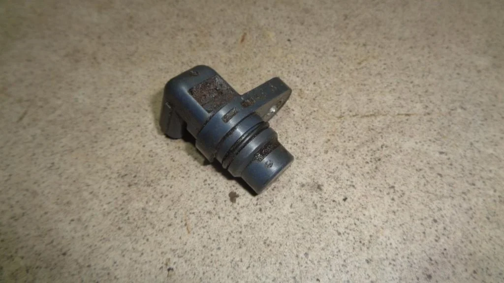 Датчик положения коленвала Mazda 3 BK