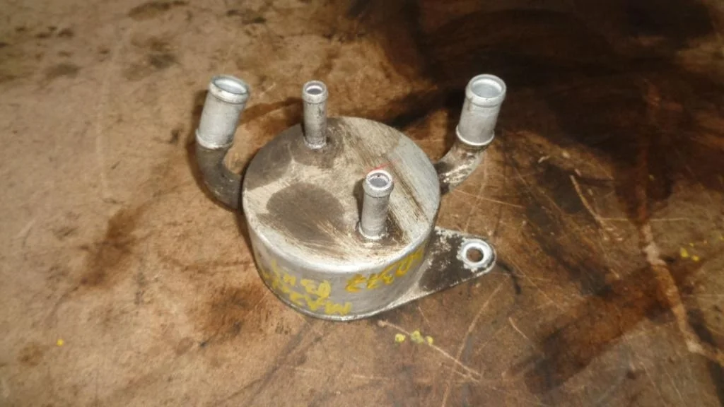 Радиатор масляный Mazda 3 BK