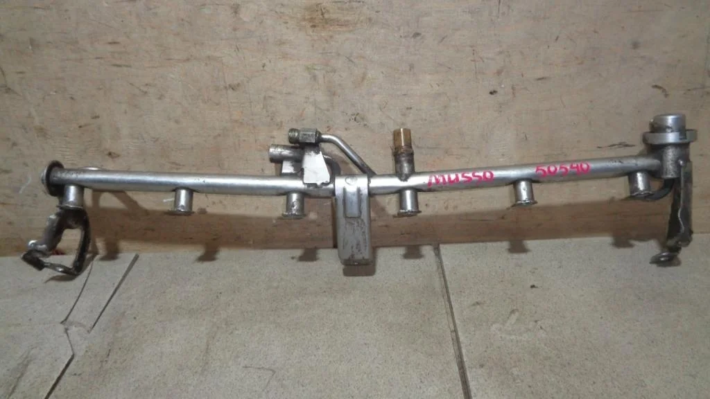 Рейка топливная SsangYong Musso 1 1998 FJ