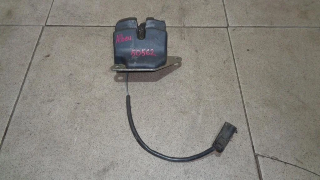 Замок багажника Fiat Albea 178